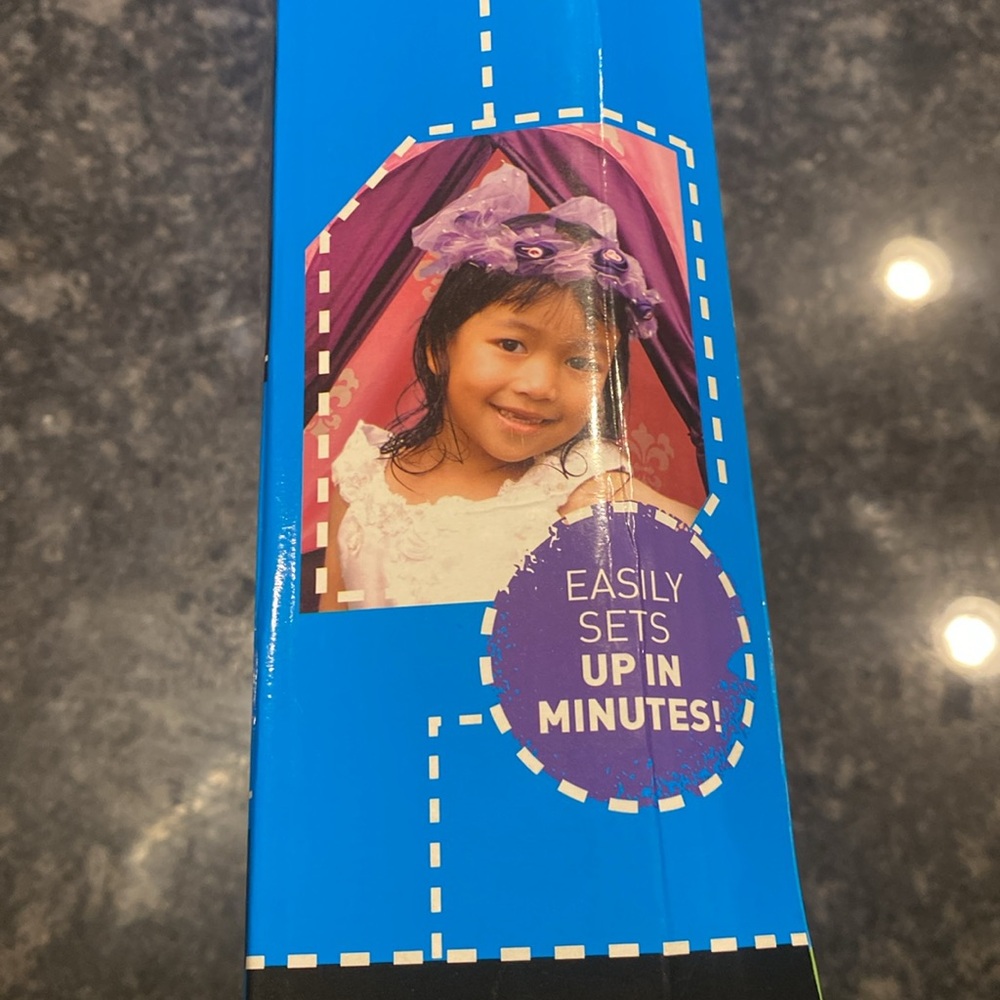 NIB Discovery Princess Castle Play Tent 4.5 x 3 Feet Ages 4 + - Picture 4 of 6